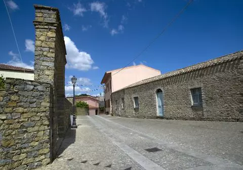 Primarul Olteniței, cercetat după ce i-a vândut soției o stradă