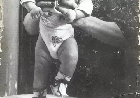 Astăzi este ziua Andei Adam! Iată cum s-a transformat artista de-a lungul carierei! FOTO