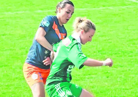 Anne-Marie Bănuţă e vedetă la St. Étienne: Toţi o strigă "Inna"