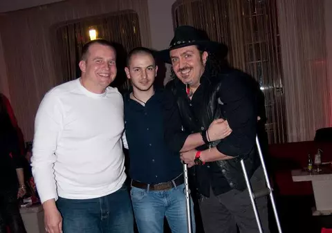 În plină primăvară, Mircea Cazan şi-a rupt piciorul pe gheaţă 