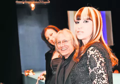 Mihai Constantinescu iese la evenimente doar cu Mihaela, nu cu iubita lui, Simona Secrier