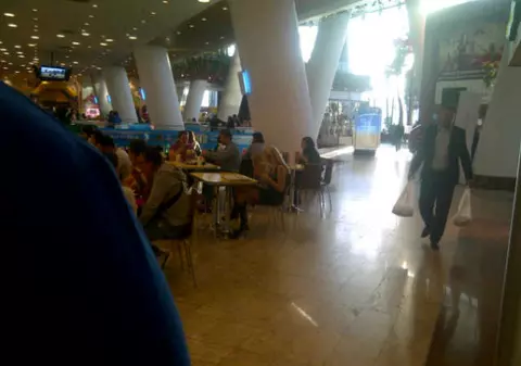 Uite ce făcea Sylvia în timp ce soțul spunea că a iertat-o pentru că l-a înșelat