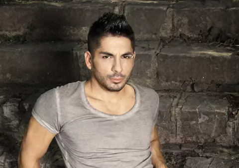 Marius Nedelcu a făcut un cover după Amy Winehouse