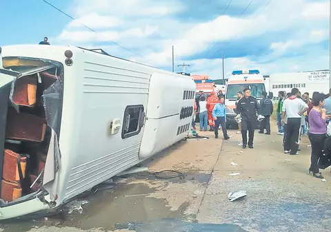 ZI NEAGRĂ! Patru accidente în aer şi pe şosea într-o singură după-amiază