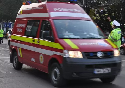 Tragedie în Braşov! Un mort şi trei răniţi în urma unui accident pe un drum comunal