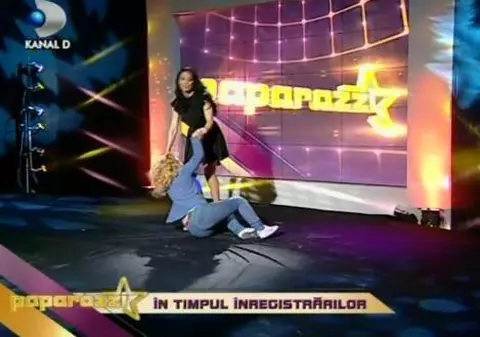 Adelina Pestrițu și-a luat-o de 1 aprilie! Vezi cum i-au copt-o colegii! 