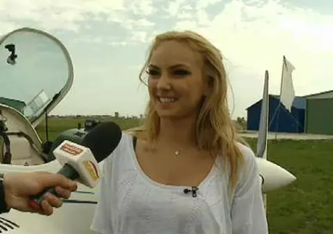 Avionul cu care a zburat "Mama-Natură" a rămas fără o roată!