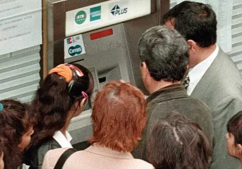 Japonezii lansează bancomatul biometric