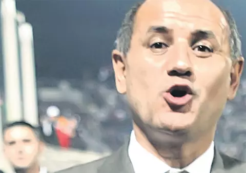 NU O SĂ-ŢI VINĂ SĂ CREZI cum l-a trecut GEORGE COPOS pe GIGI BECALI în agenda telefonică. O SĂ RÂZI ÎN HOHOTE!