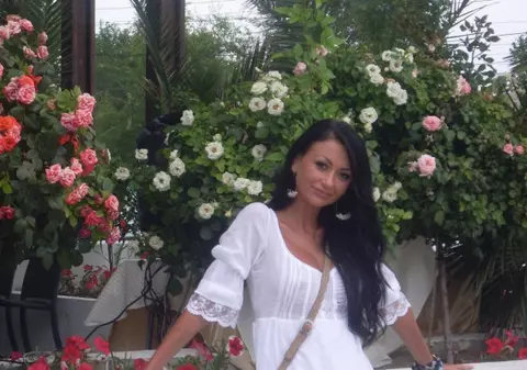 Denisa de la Bambi a fost jefuită în aeroport!