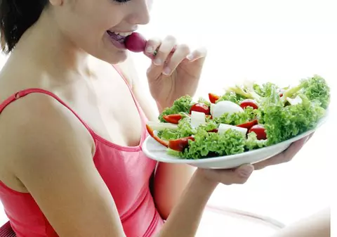 6 moduri în care îți sabotezi dieta fără să realizezi