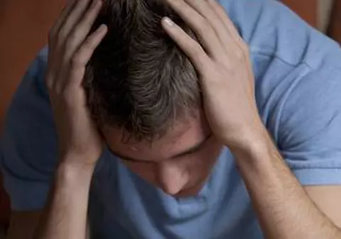 Te bucuri că a venit primăvară? Nu uita că există depresia sezonieră! Poate duce la sinucidere