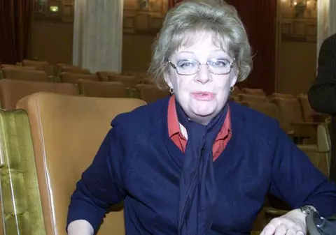 O actriţă cunoscută de la noi, victima escrocilor! Vezi aici ce sumă a pierdut