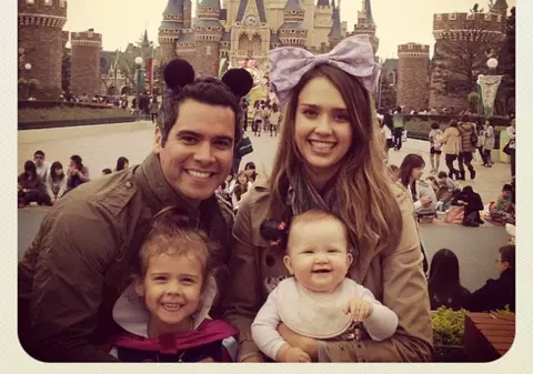 O, Doamne! Urâtul ăsta este soțul superbei Jessica Alba? Vezi cât de mult s-a schimbat partenerul de viață al actriței!FOTO