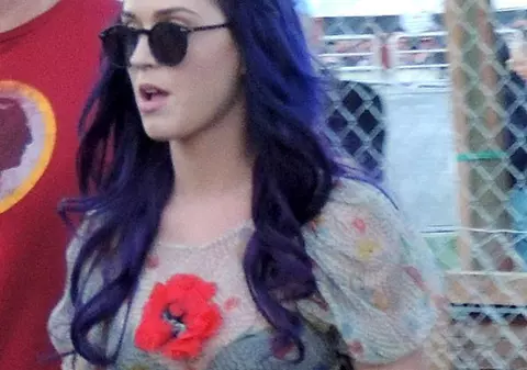 Katy Perry și Orlando Bloom, în tandrețuri la festivalul Coachella | FOTO