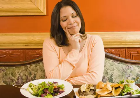 Mâncarea nesănătoasă ne afectează psihicul