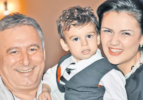 Mădălin Voicu voia o fetiţă, aşa că s-a bosumflat când medicii i-au dat vestea: va avea tot băiat!