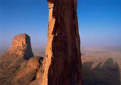 Ministerul Afacerilor Externe recomandă românilor să evite călătoriile în Mali