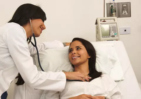 Iată ce servicii medicale acoperă Cardul European de Asigurări Sociale de Sănătate