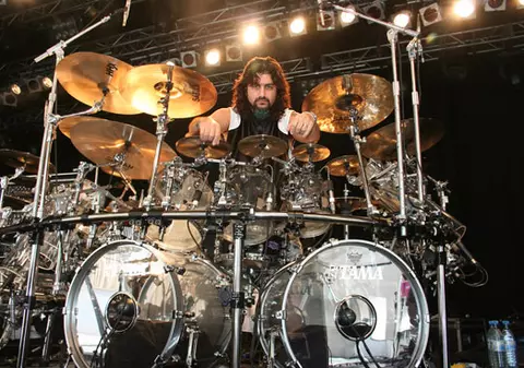 Mike Portnoy, unul din cei mai mari baterişti ai lumii, va cânta la Bucureşti