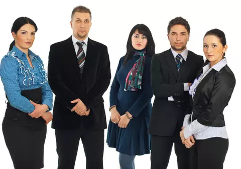 Populaţia cu vârste între 20-55 ani scade la jumătate în 50 ani!