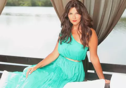 Oana Cuzino, mândră de ea: "N-aş retuşa nimic la mine"