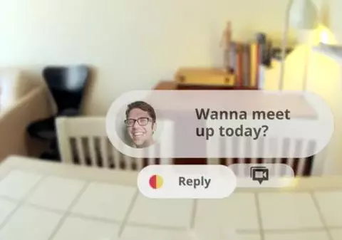 Iată ochelarii-minune de la Google! Uite cum poți face poze, poți vorbi cu prietenii sau detecta o locație cu ajutorul lor! VIDEO 