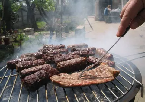 Vezi în ce zone poți ieși la grătar în Capitală!