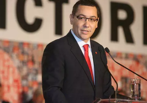 Ponta: Sarkozy este populist şi bufon. Un "Băsescu al Franţei"  
