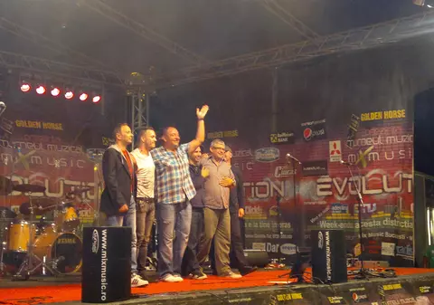 Proconsul concertează la Câmpina şi Slatina