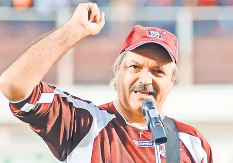 Victor Socaciu, compozitorul imnului giuleştenilor, despre ieşirea Rapidului din lupta pentru titlu: "Zgârcenia lui George Copos ne-a adus aici" | EXCLUSIV