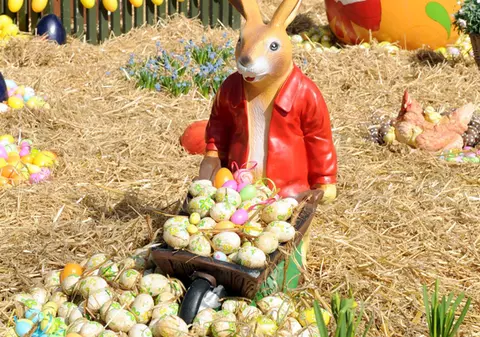 Uite ce tradiții ciudate de Paște au alte popoare!