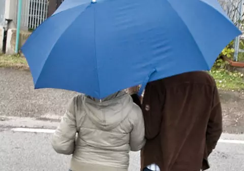 Cum va fi vremea în weekend. Ce ne așteaptă săptămâna viitoare, când scăpăm de frig și ploi