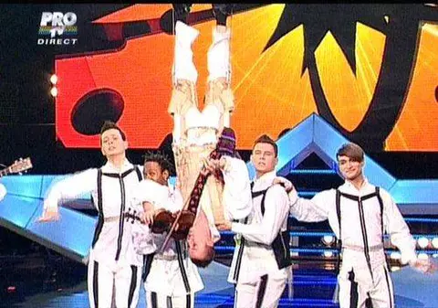 Răzvan Krem Alexe, Vasilică Godja şi Gigel Frone merg în finala Românii au talent!