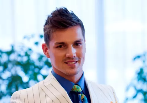 Apariţie controversată. O rivală de temut se întoarce să-i fure inima Burlacului