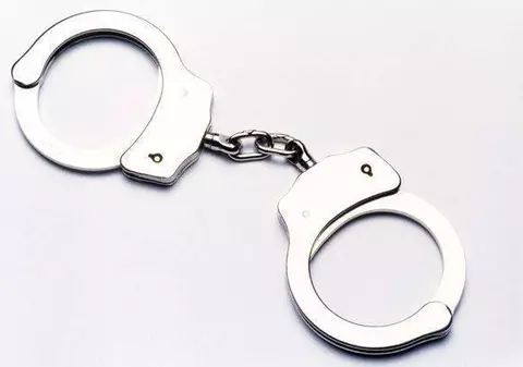 Scandal la Botoşani: bărbat ţinut 12 ore în comă, chiar în sediul poliţiei!