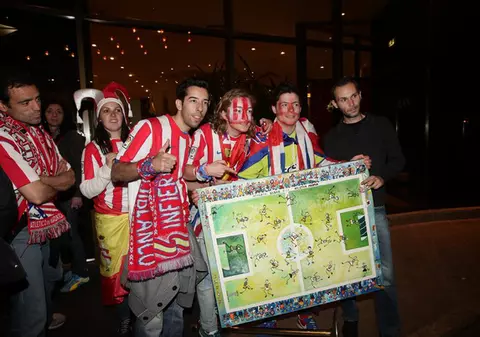 Fanii lui Atletico Madrid i-au aşteptat pe campioni până la 2 dimineaţa | FOTO