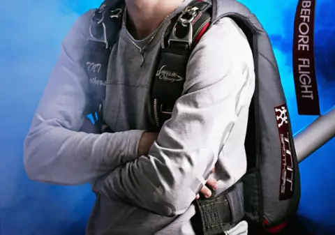 Încă un sportiv ne face să fim mândri că suntem români! Alexandru Nicolau participă la Campionatul Mondial de Paraşutism