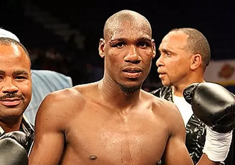 Boxerul Paul Williams a rămas paralizat după un accident de motocicletă