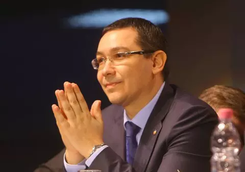 Ponta a preluat mandatul de premier, după ce a stat de vorbă cu Ungureanu aproape o oră 