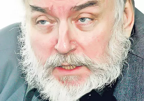 Institutul de Investigare a Crimelor Comunismului dezaprobă dezvelirea statuii lui Adrian Păunescu 