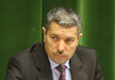 Arestat anul trecut pentru luare de mită, Vasile Avram revine la şefia CCA! 