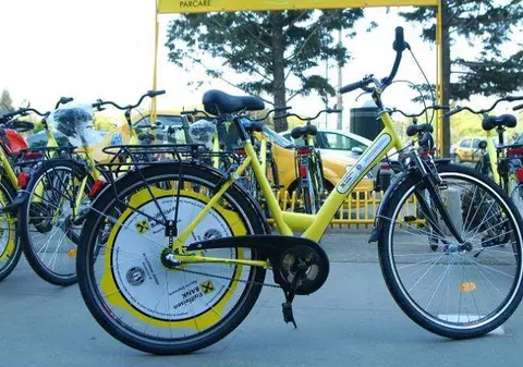 Hai la o tură cu bicicleta!