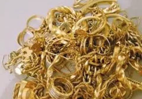 Aproximativ 2,5 kg de aur, găsite într-un autoturism românesc, la graniţa dintre Bulgaria şi Turcia