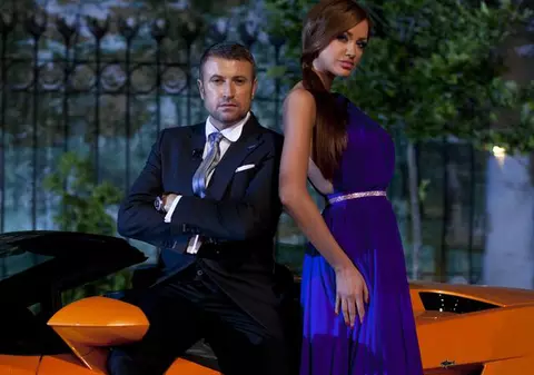 Botezatu o ironizează pe Bianca Drăgușanu: "Ea nu există ca designer. Să facă televiziune!"