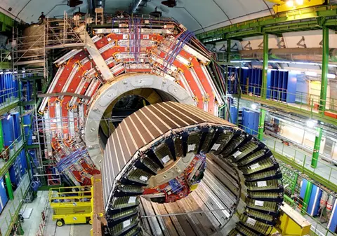 Un om de ştiinţă de la CERN, condamnat pentru terorism