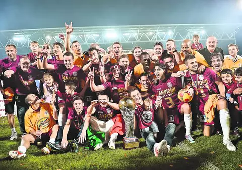 Uite cum se bucură CFR Cluj de trofeu