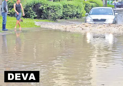 Inundațiile fac ravagii