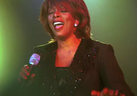 A murit cântăreaţa Donna Summer