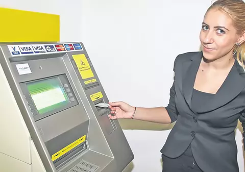 Învață să folosești eficient cardul de salariu